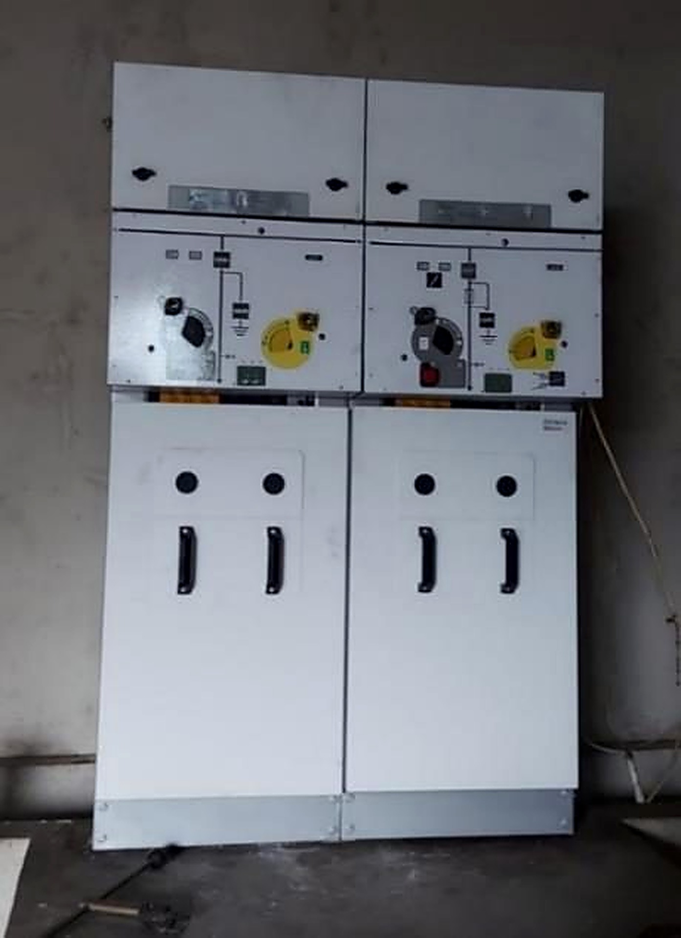 Kubikel Tegangan Menengah 20 kV